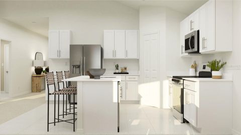 Single Family Residence in EAGLE LAKE FL 2795 PIONEER TRAIL 1.jpg