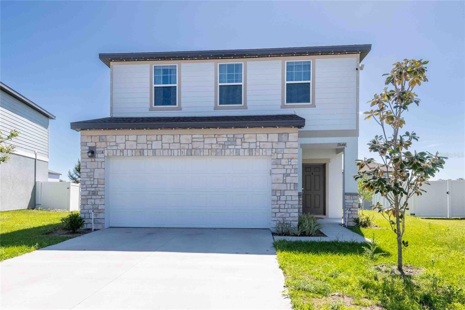 11644 Judicial Ct, Dade City, FL 33525