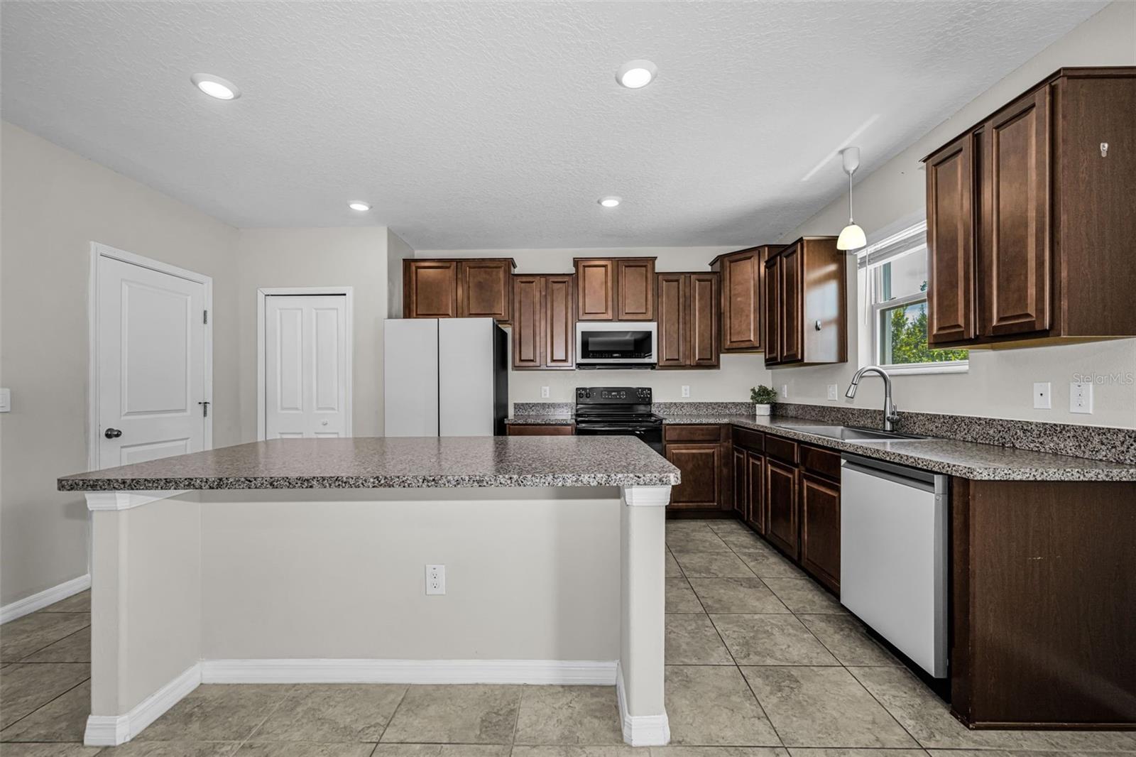 6780 Emerald Spring Loop, New Port Richey, FL 34653 photo