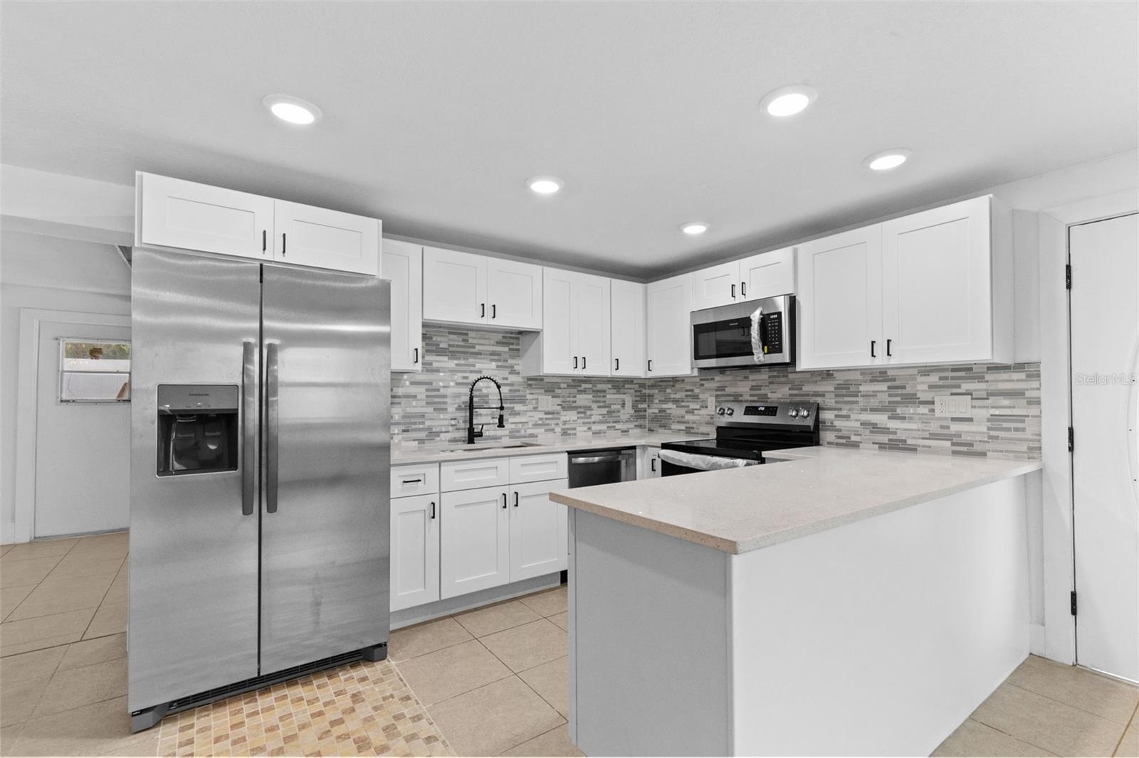 1523 W Broad St, Tampa, FL 33604 photo