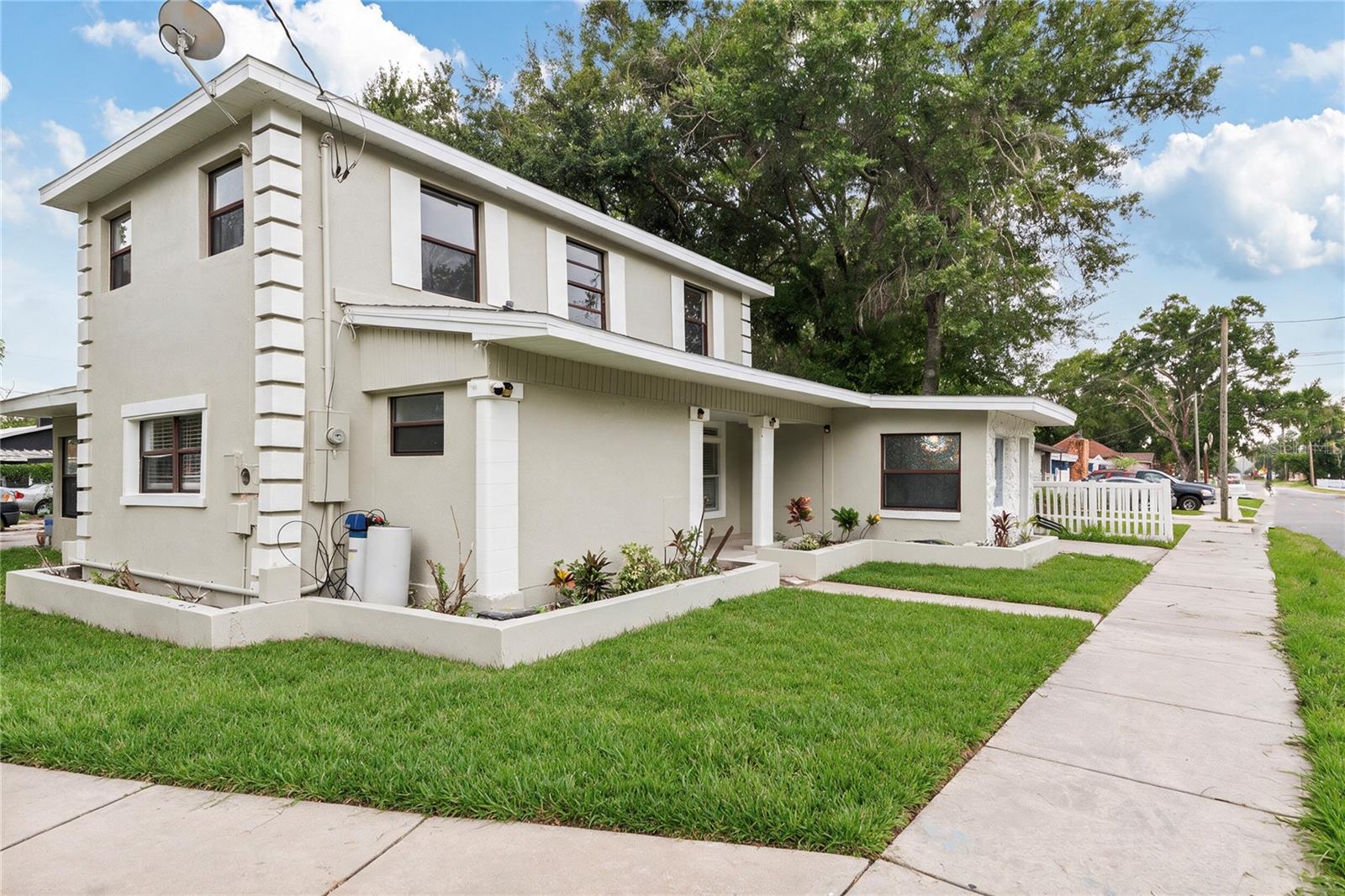 1325 E Laura St, Plant City, FL 33563 photo