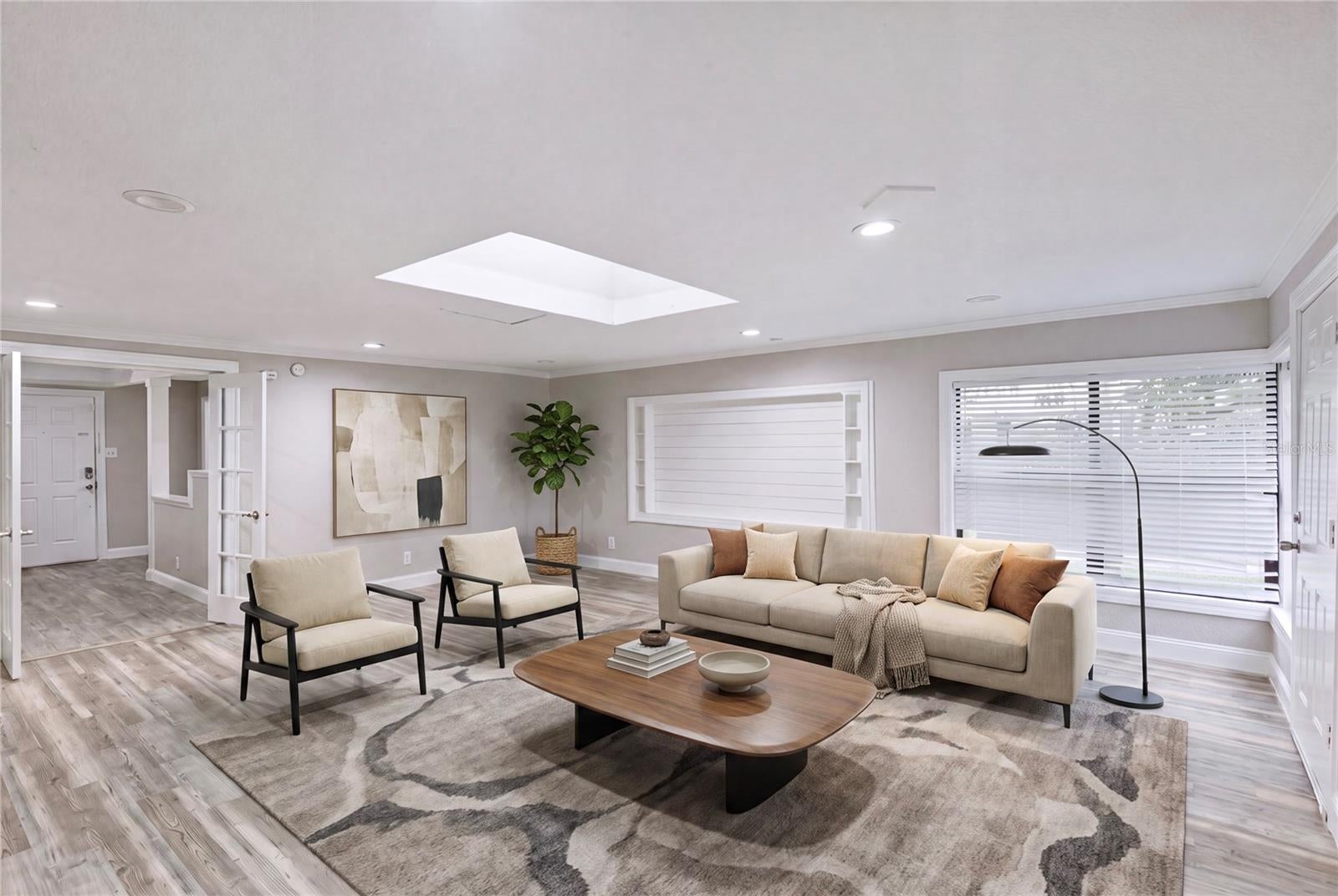1325 E Laura St, Plant City, FL 33563 photo