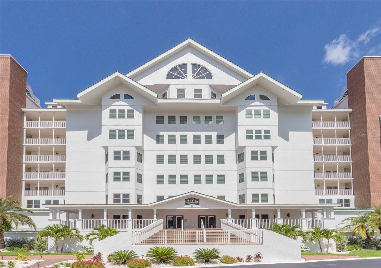 1582 Gulf Blvd, Clearwater Beach, FL 33767