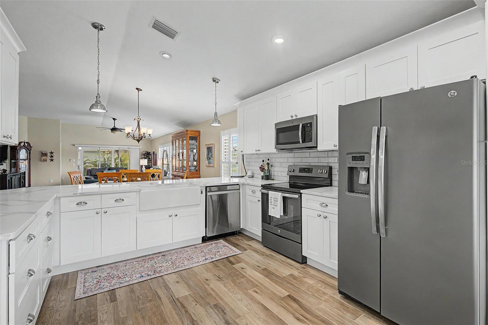 1004 Sweet Jasmine Dr, Trinity, FL 34655 photo