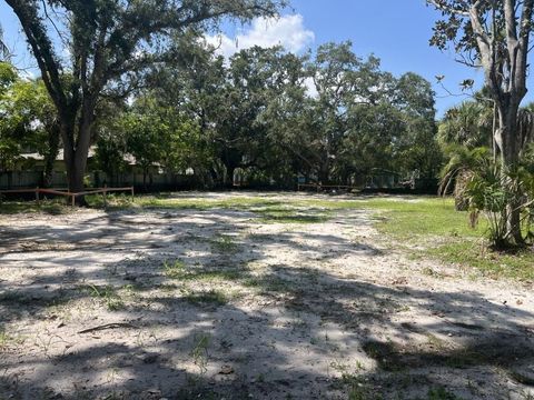  in SARASOTA FL 825 S LIME AVENUE.jpg
