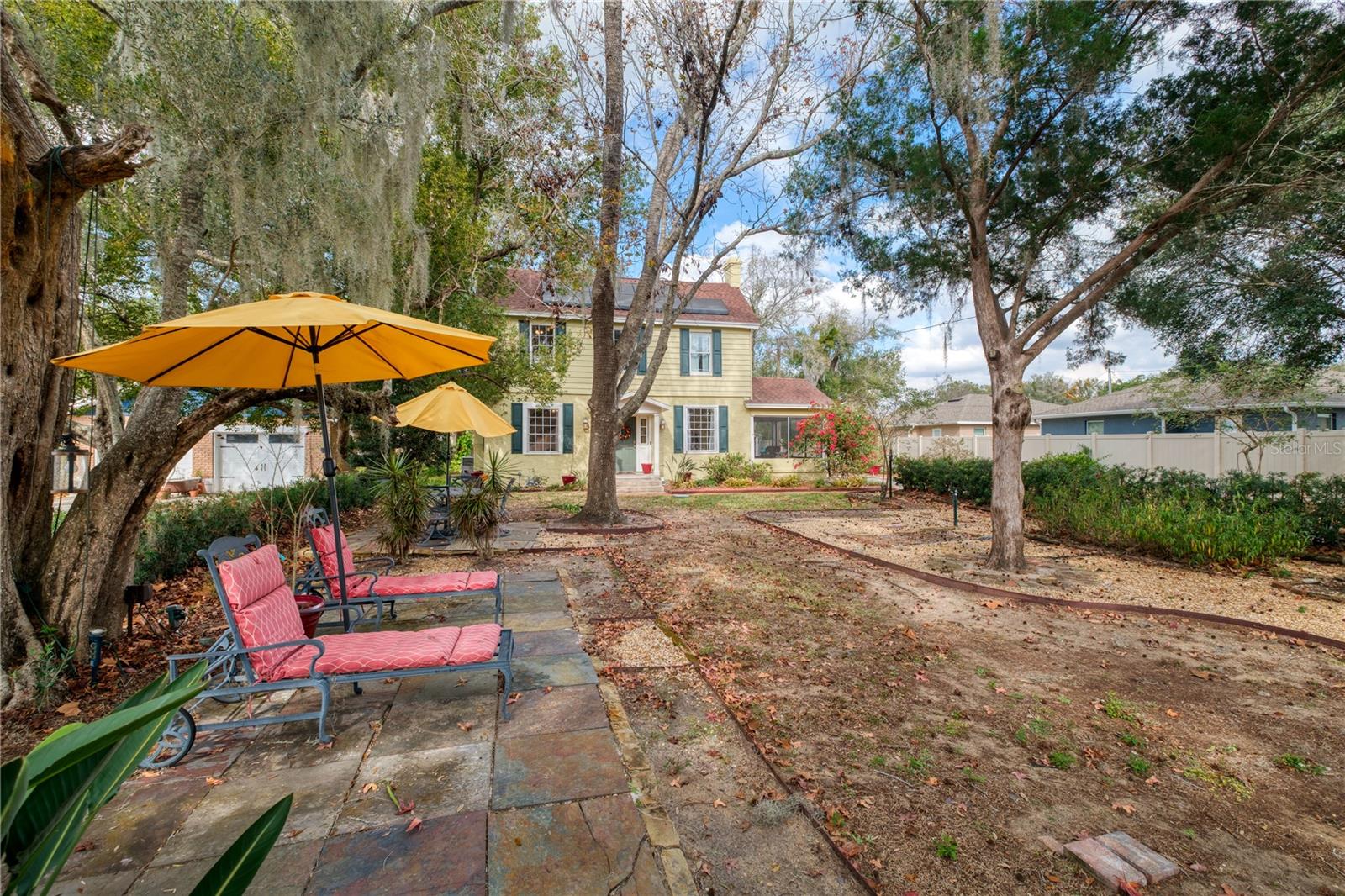 1305 Washington Ave, Eustis, FL 32726 photo