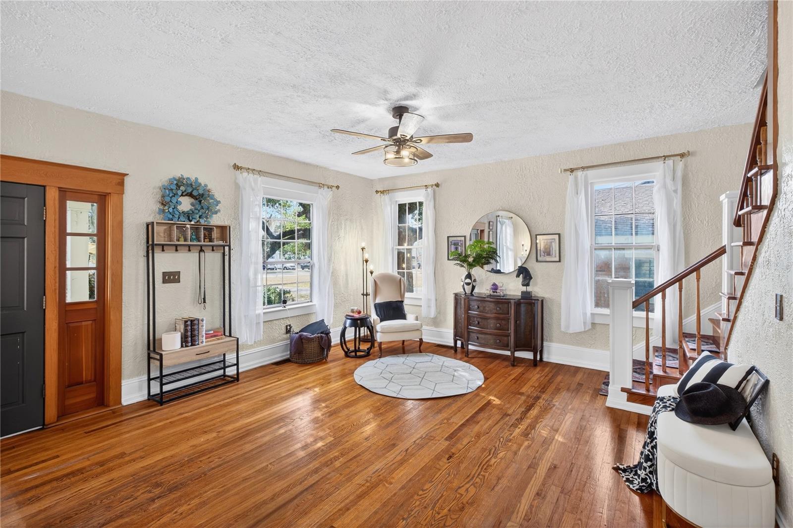 1305 Washington Ave, Eustis, FL 32726 photo