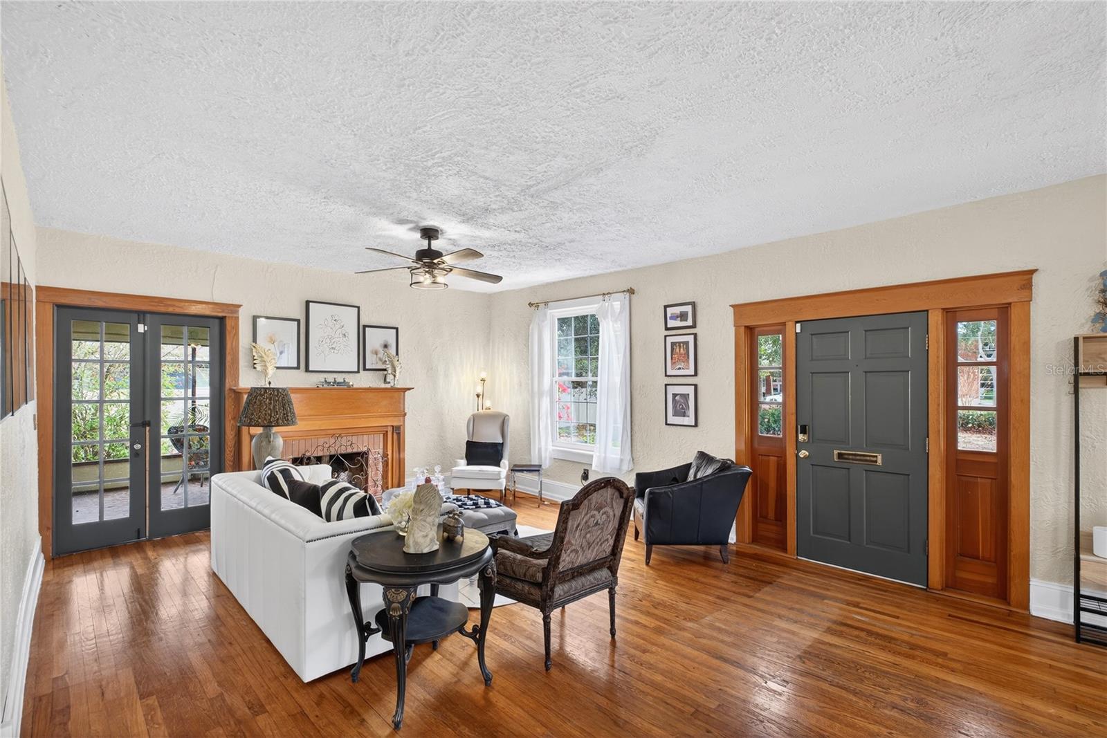 1305 Washington Ave, Eustis, FL 32726 photo