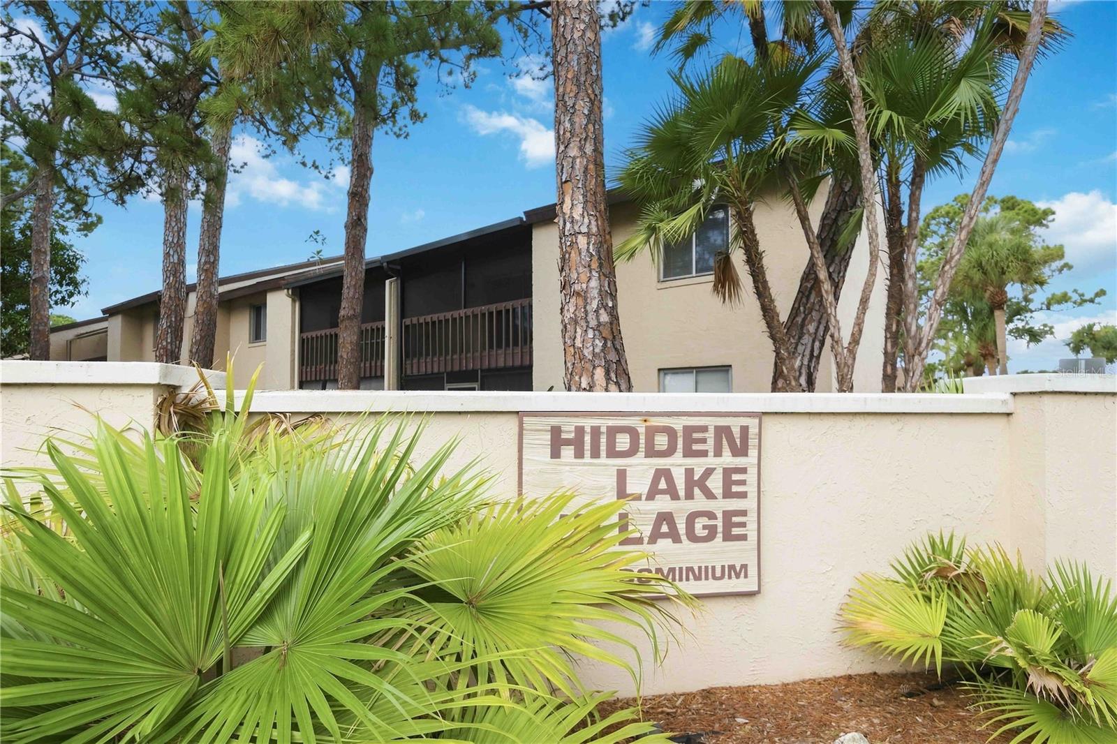 2752 Hidden Lake Blvd #C, Sarasota, FL 34237 photo