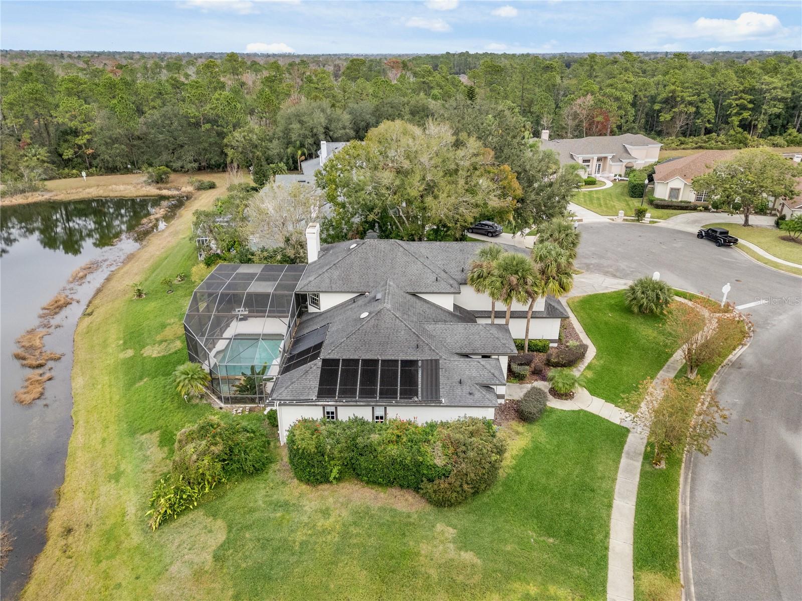1746 Carillon Park Dr, Oviedo, FL 32765 photo
