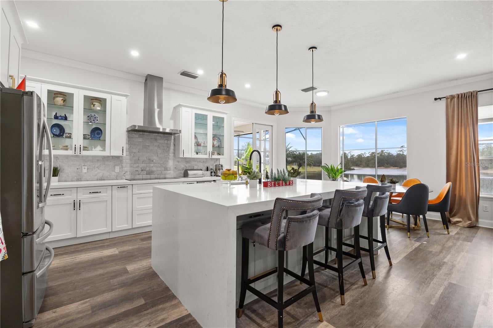 1746 Carillon Park Dr, Oviedo, FL 32765 photo
