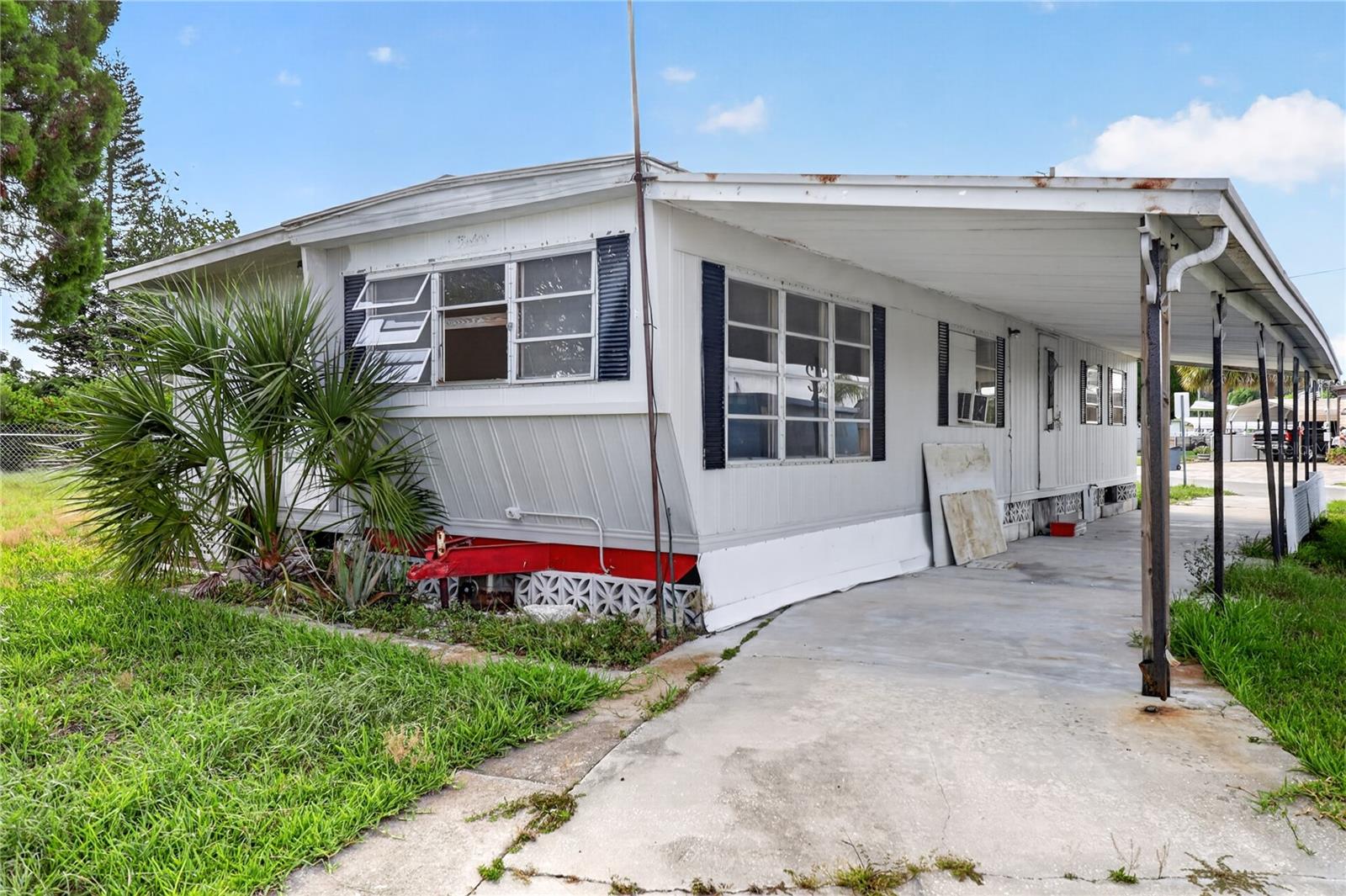6639 Towers Dr, Hudson, FL 34667