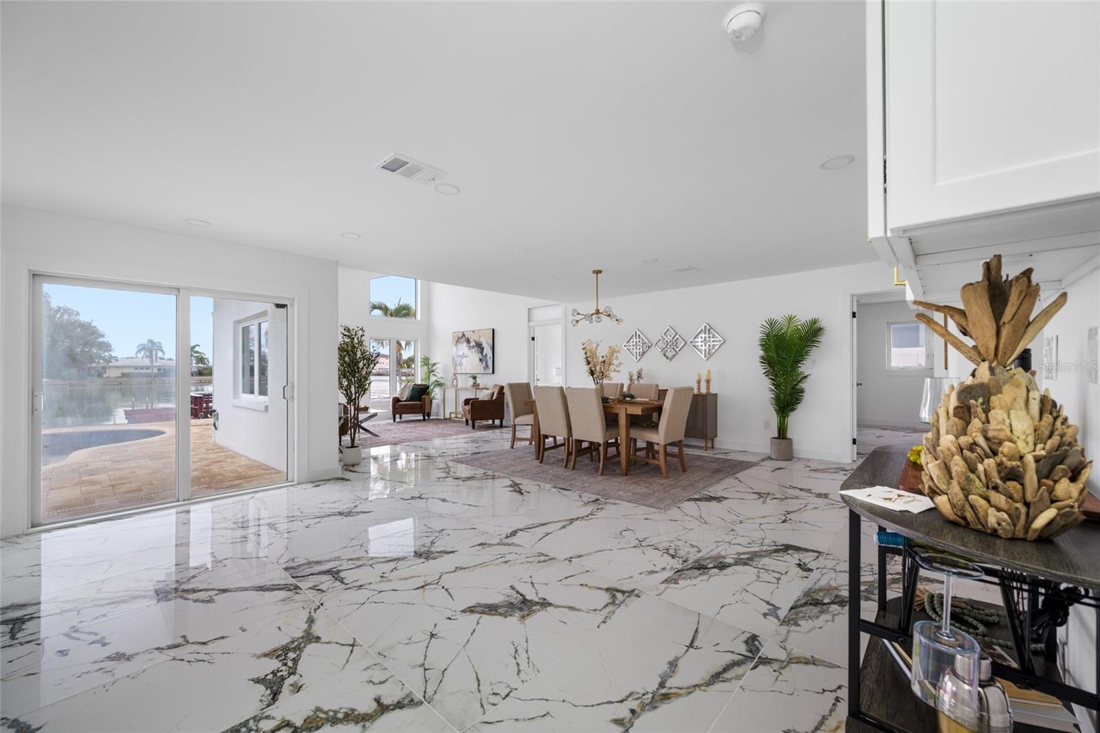 600 115 Ave, Treasure Island, FL 33706 photo