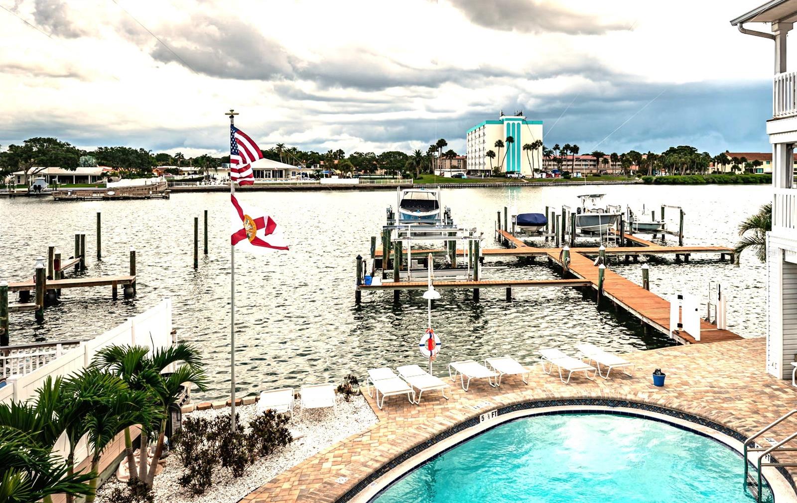 20019 Gulf Blvd, Indian Shores, FL 33785
