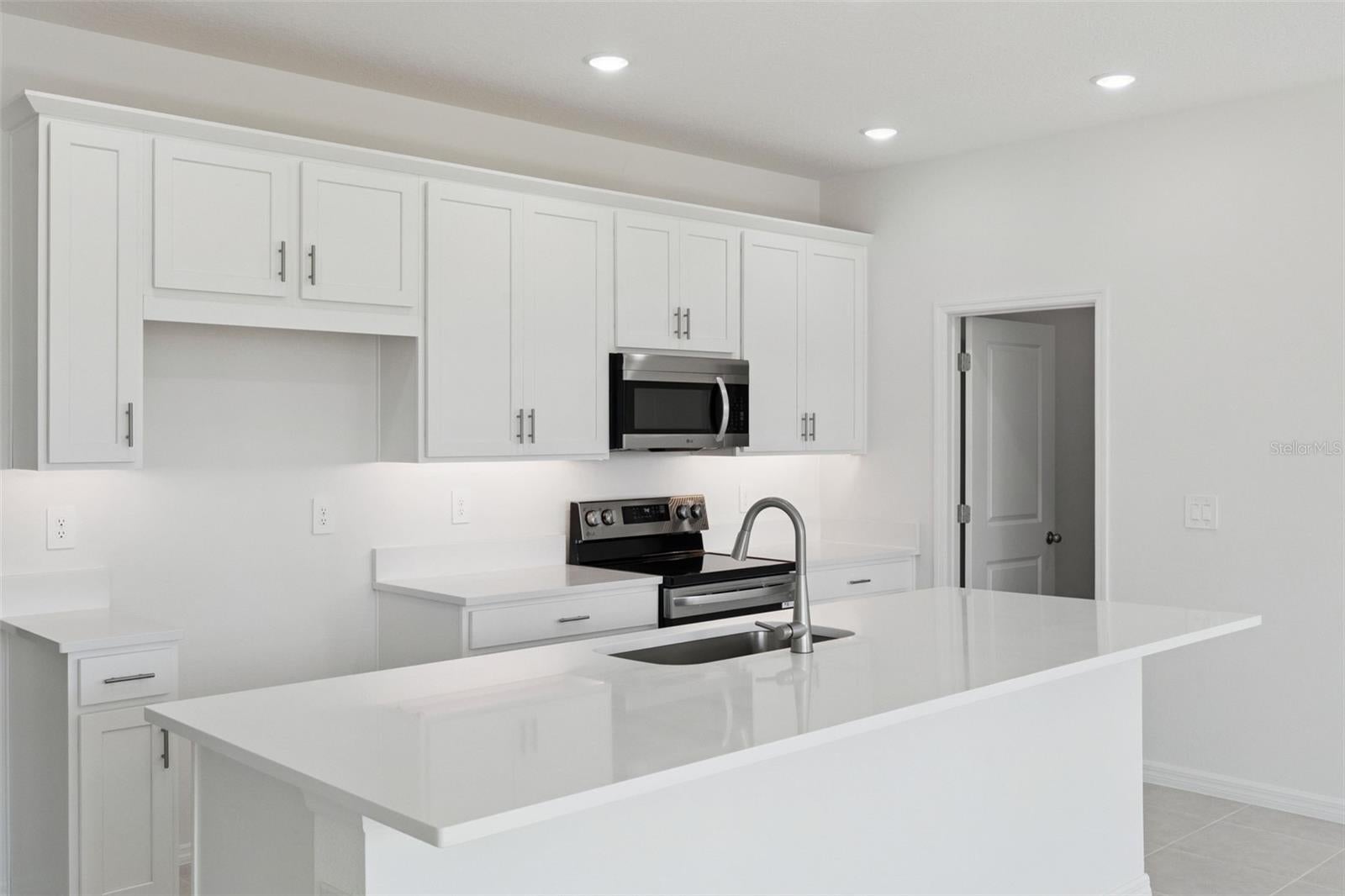 4279 Darby Ct, Eustis, FL 32736 photo