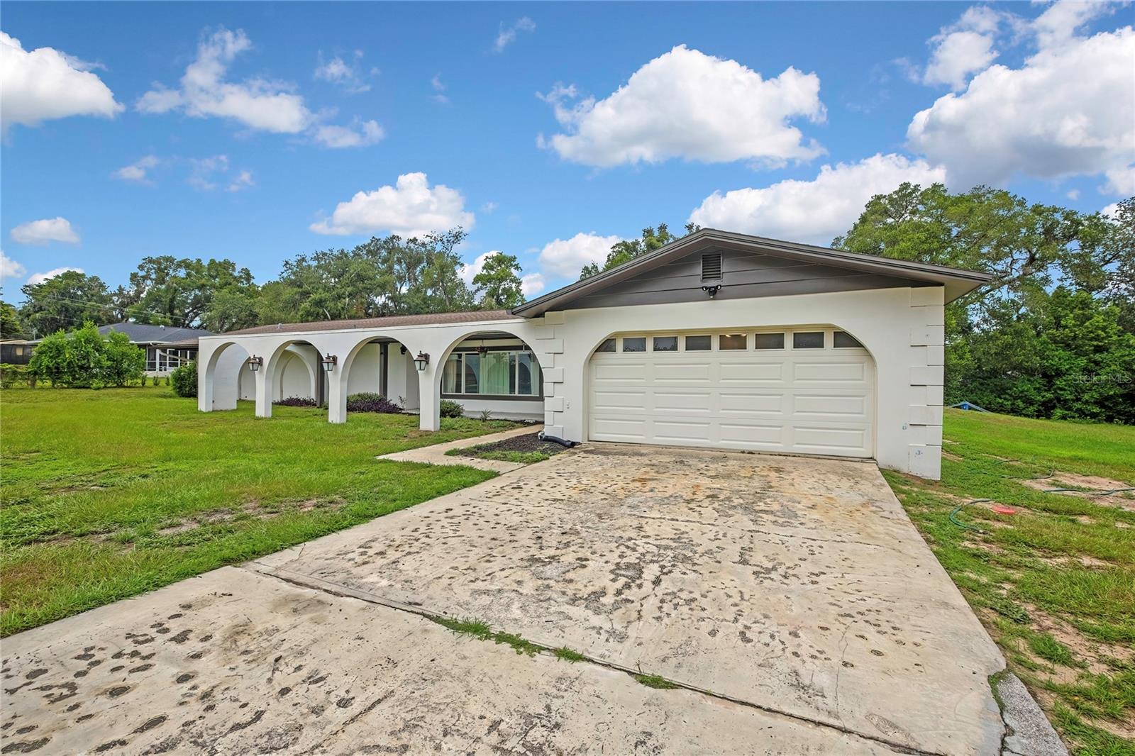 12305 Leanne Dr, Dade City, FL 33525 photo