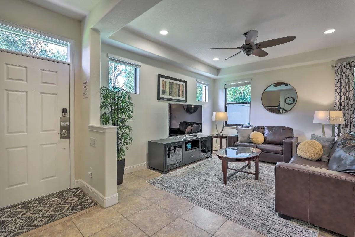 8147 Roseville Blvd, Davenport, FL 33896 photo