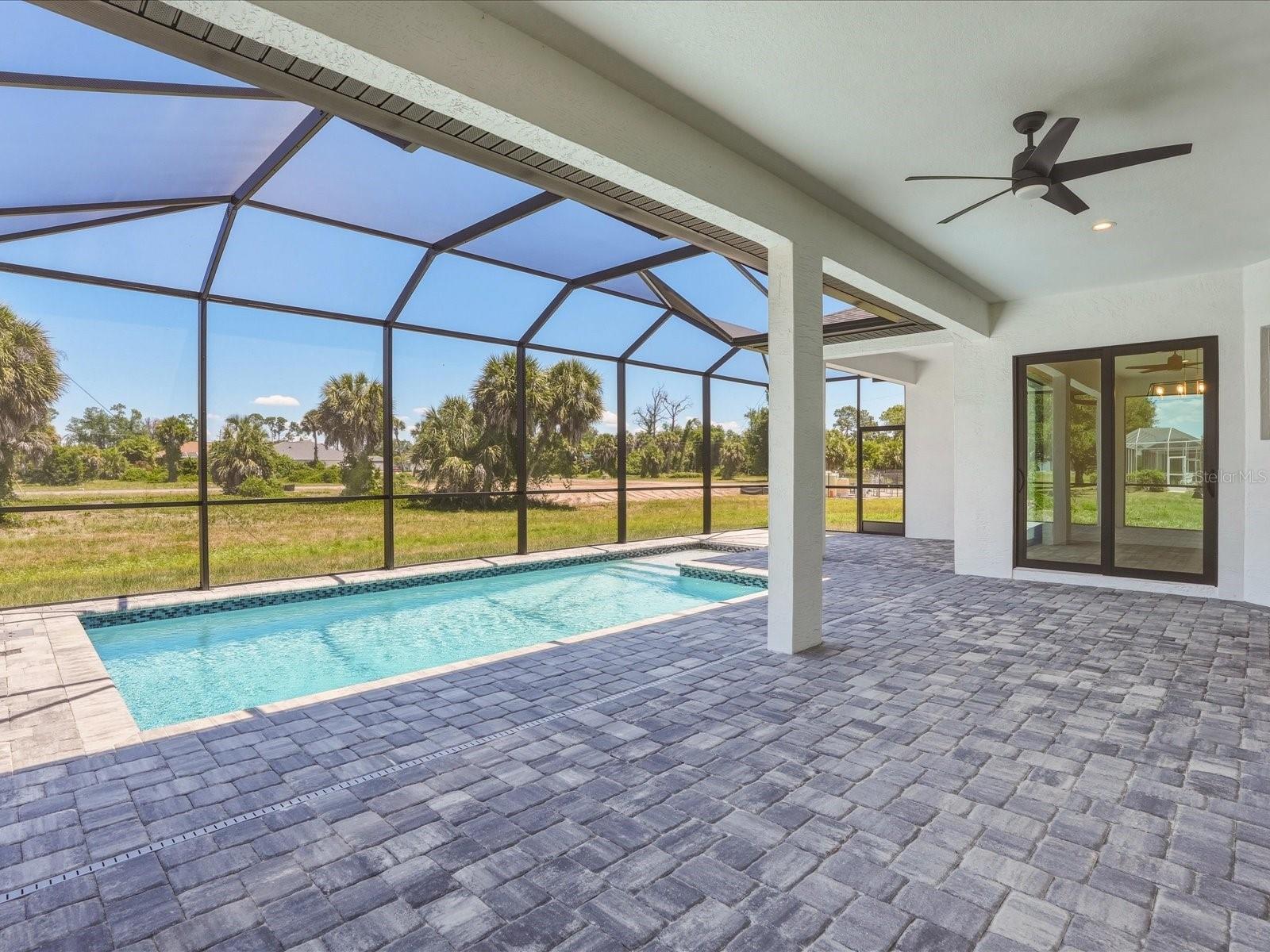 72 Tee View Rd, Rotonda West, FL 33947 photo