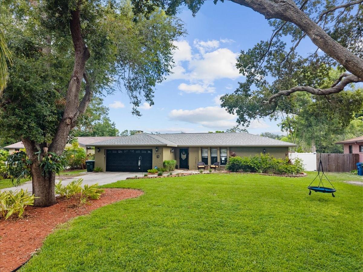 4346 Meadowland Cir, Sarasota, FL 34233 photo