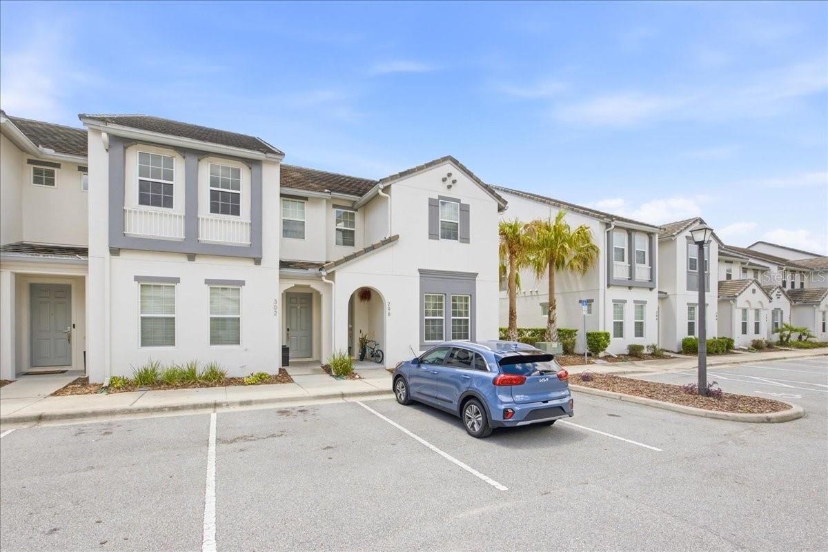 298 Captiva Dr, Davenport, FL 33896 photo