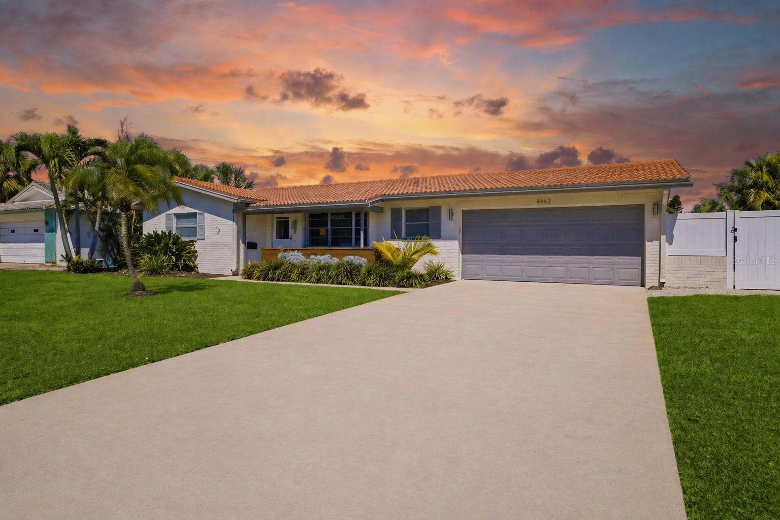 4462 39 St, Saint Petersburg, FL 33711