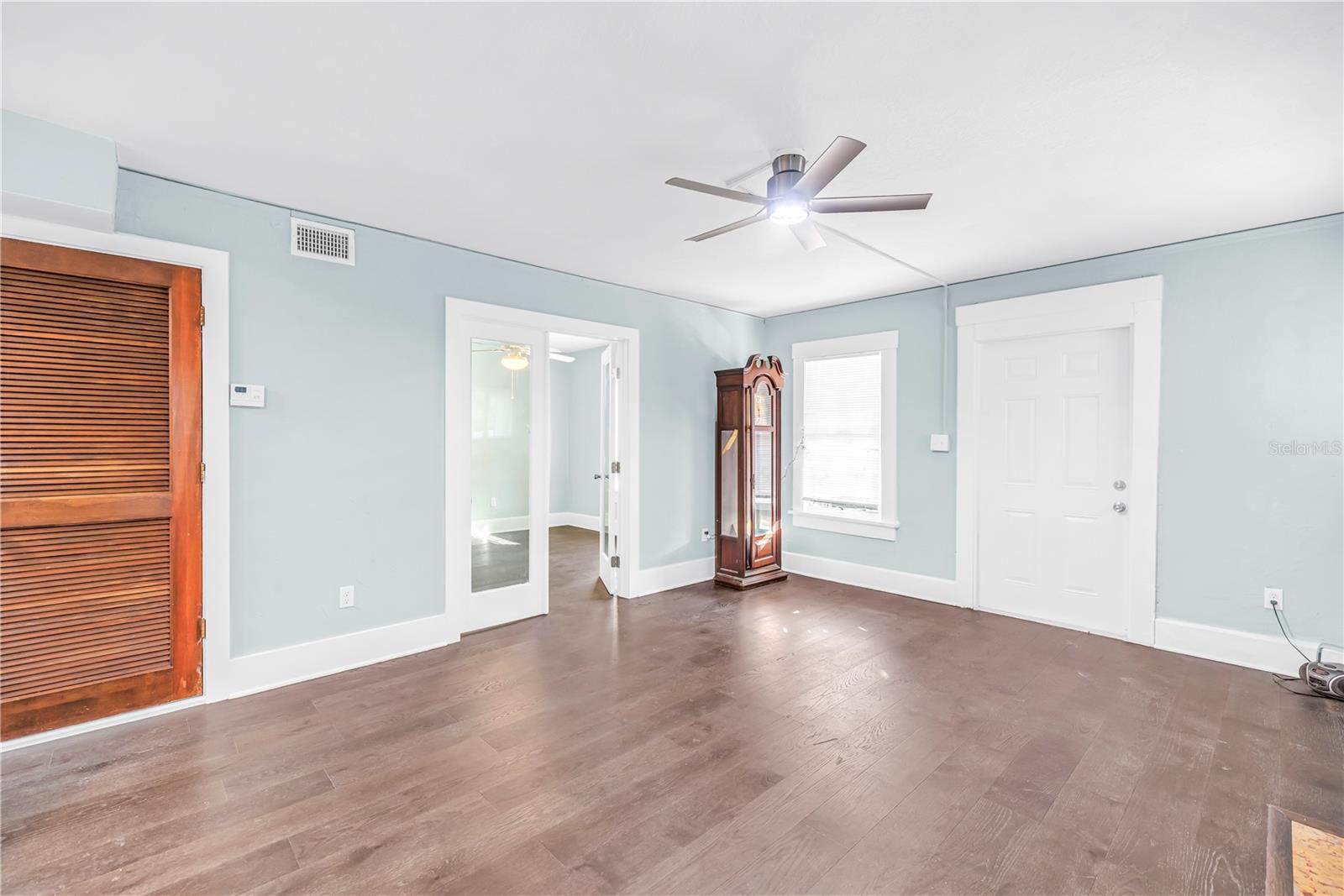 1012 Granville Ct, Saint Petersburg, FL 33701 photo