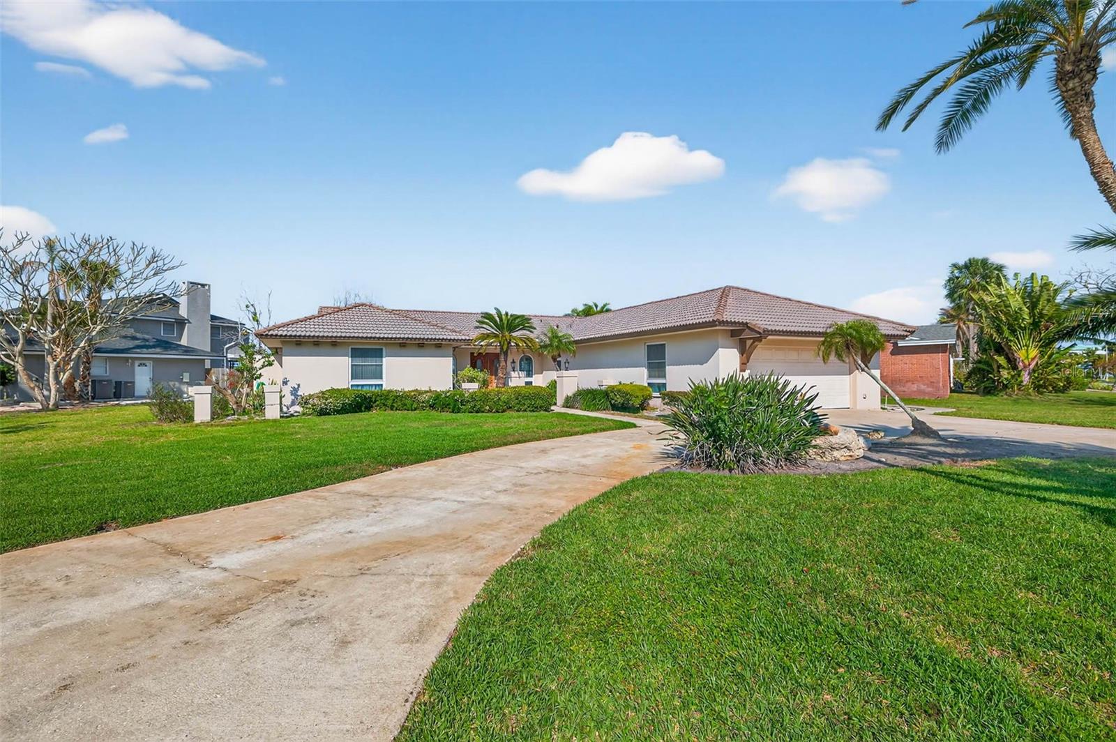 3103 Wedgewood Dr, Belleair Beach, FL 33786 photo