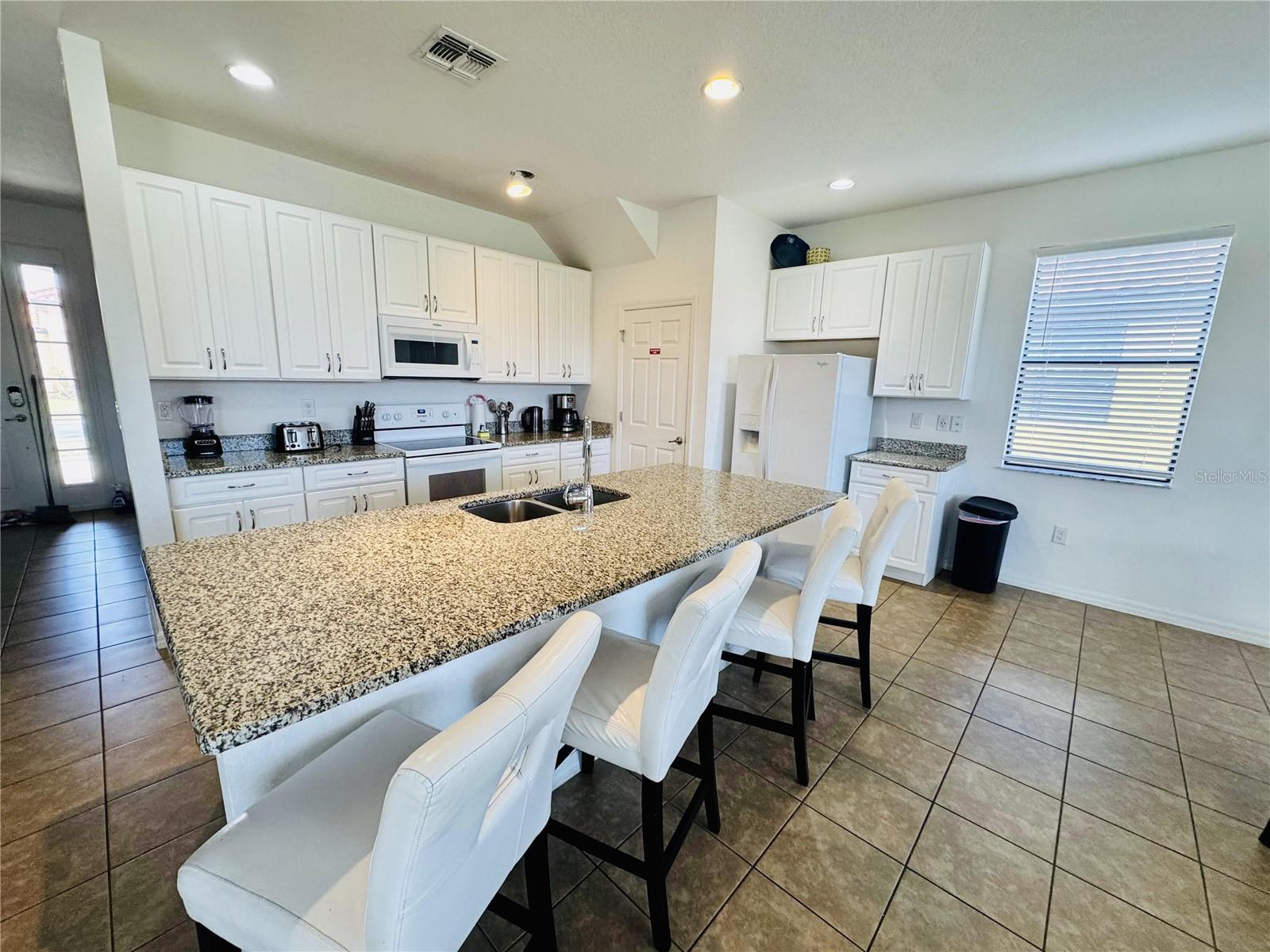 2586 Rosemont Cir, Davenport, FL 33837 photo