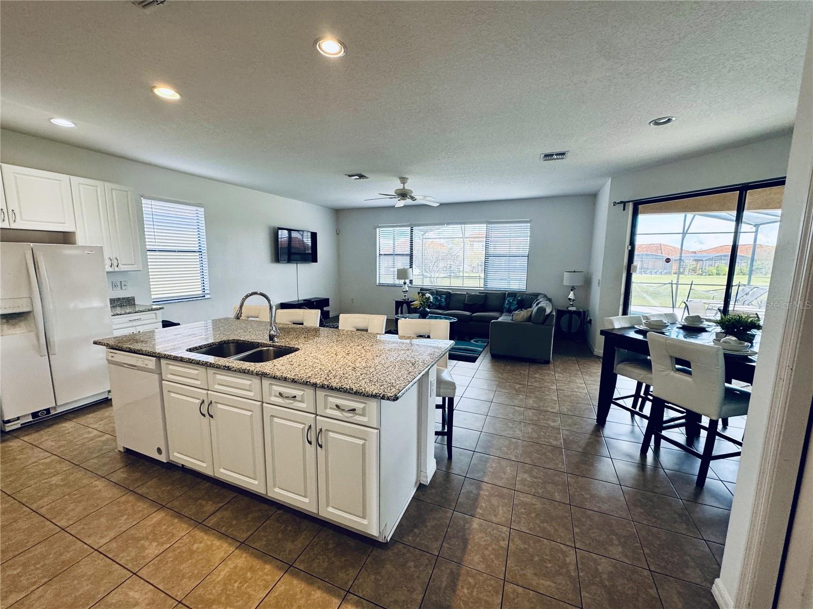 2586 Rosemont Cir, Davenport, FL 33837 photo