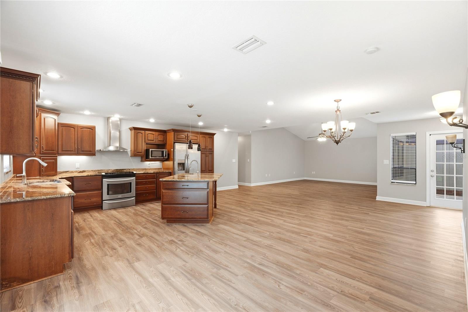 664 Channing Dr, Palm Harbor, FL 34684 photo