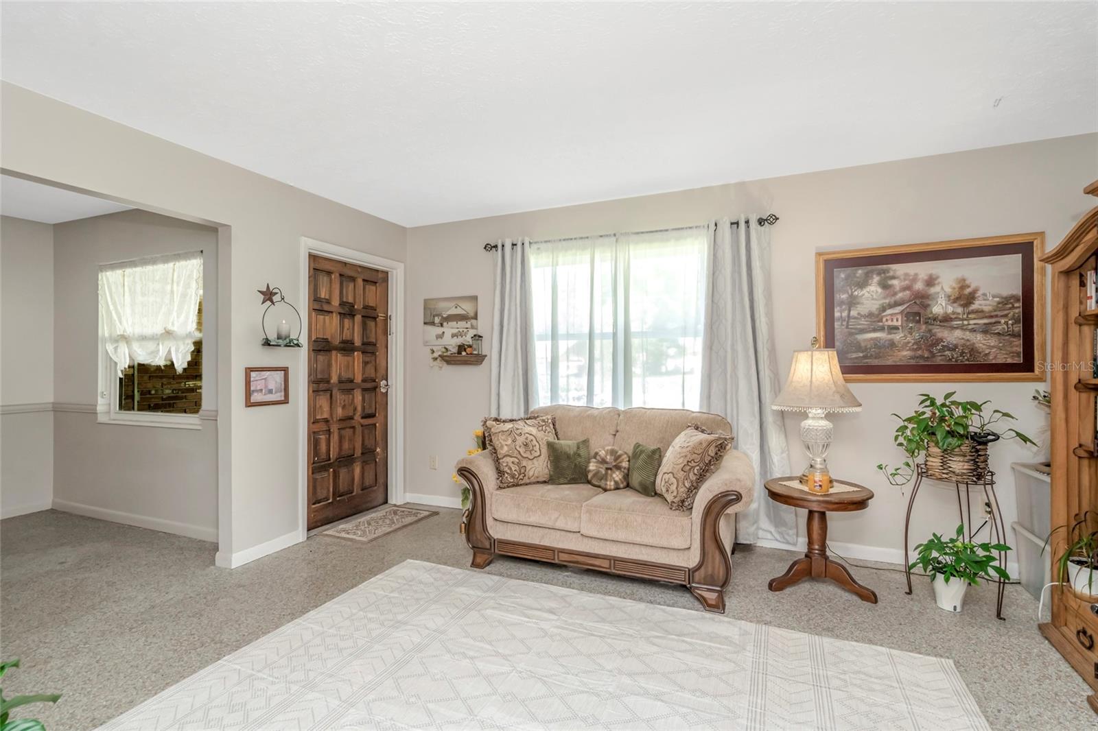 12212 Floral Ln, Thonotosassa, FL 33592 photo
