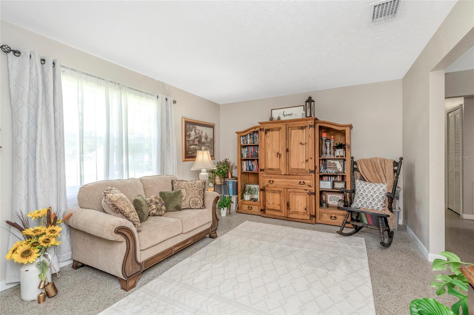 12212 Floral Ln, Thonotosassa, FL 33592 photo