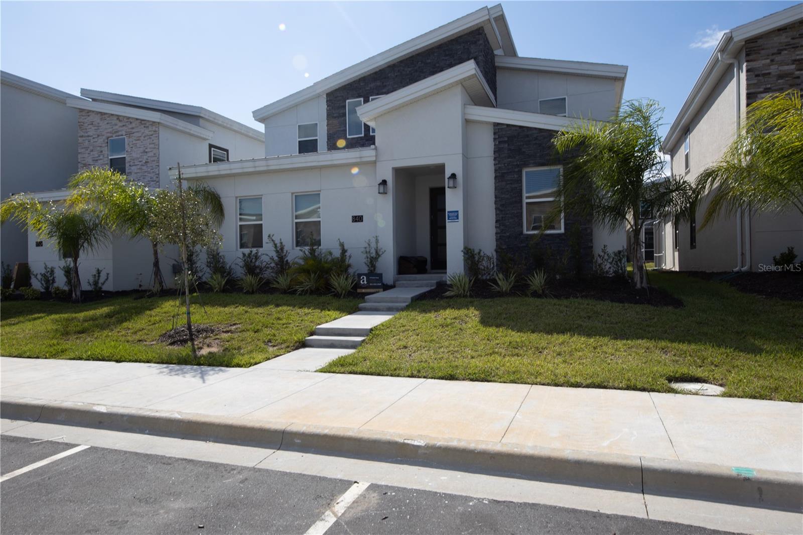 840 Drop Shot Dr, Davenport, FL 33896