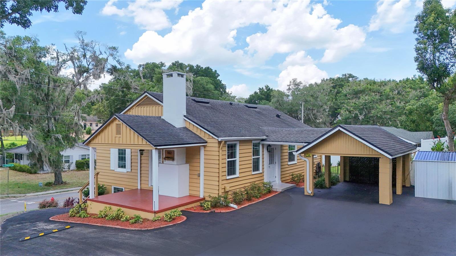 102 Clayton St, Mount Dora, FL 32757