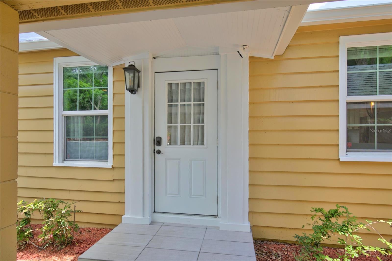 102 N Clayton St, Mount Dora, FL 32757 photo