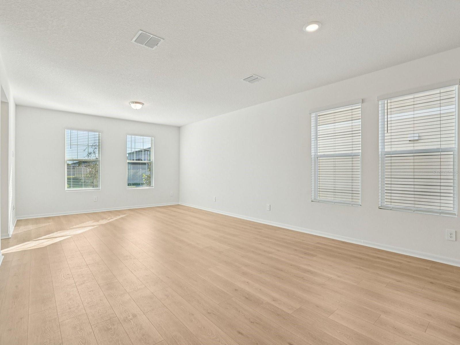 4685 Cross Prairie Pkwy, Saint Cloud, FL 34772 photo