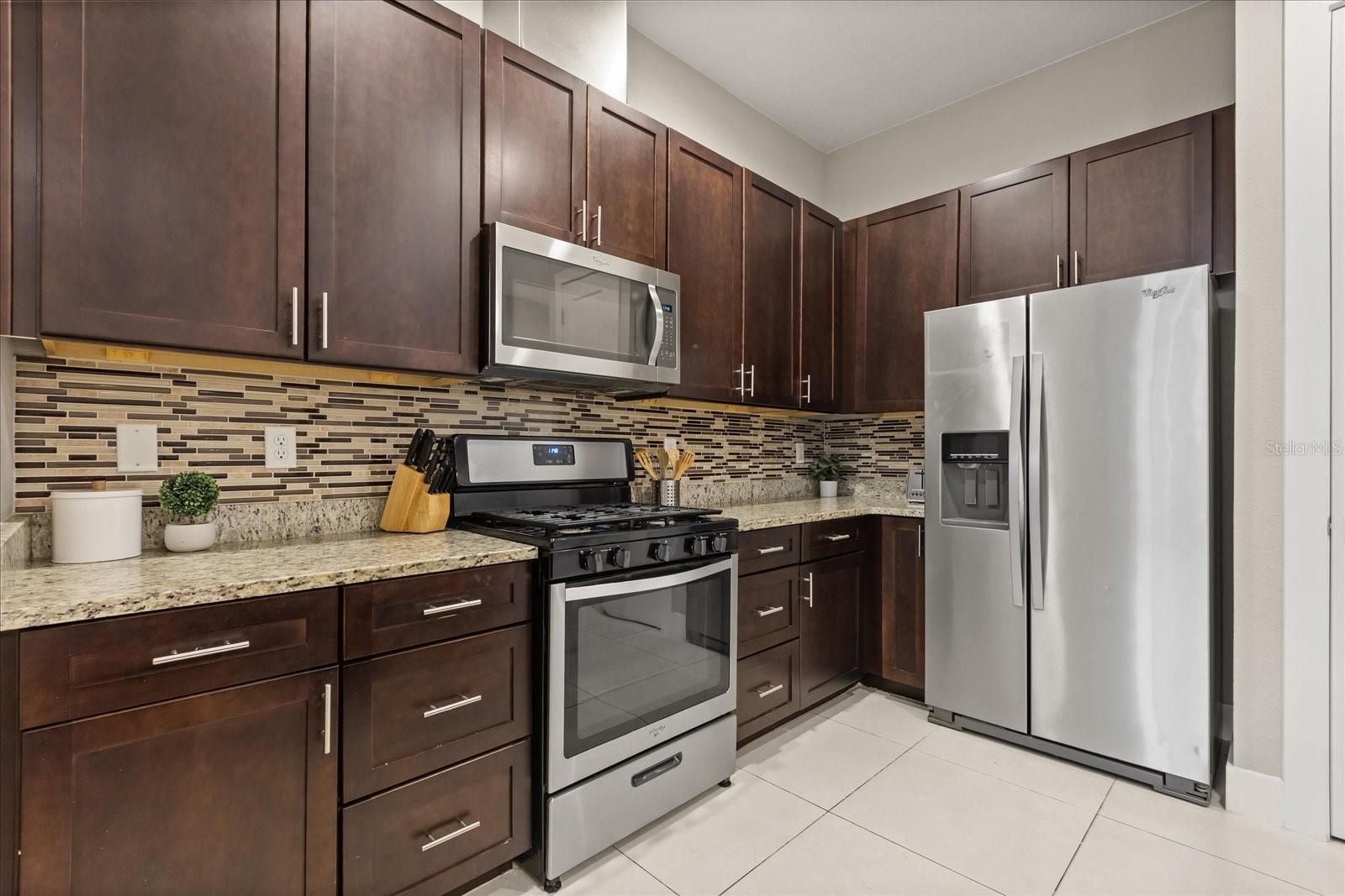 2637 Sunrise Shores Dr, Kissimmee, FL 34747 photo