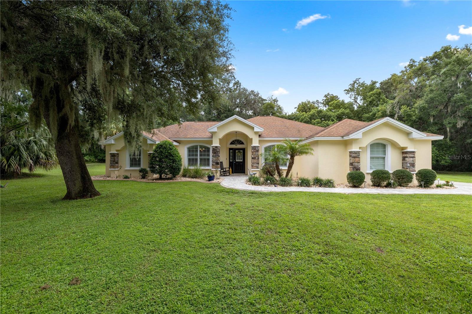 17261 101 Avenue Rd, Summerfield, FL 34491