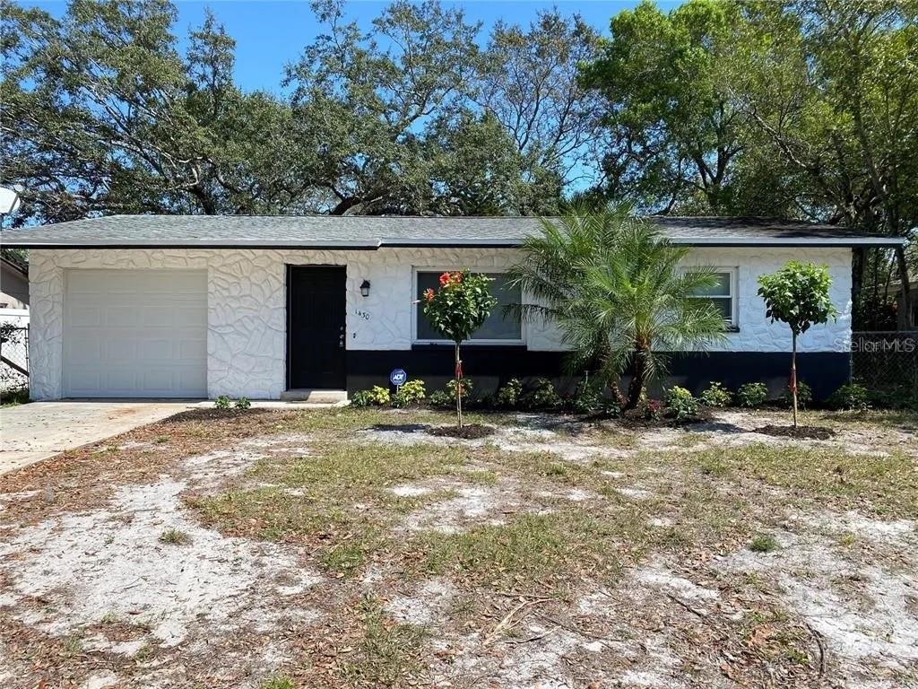 1430 Parkview Ln, Largo, FL 33770