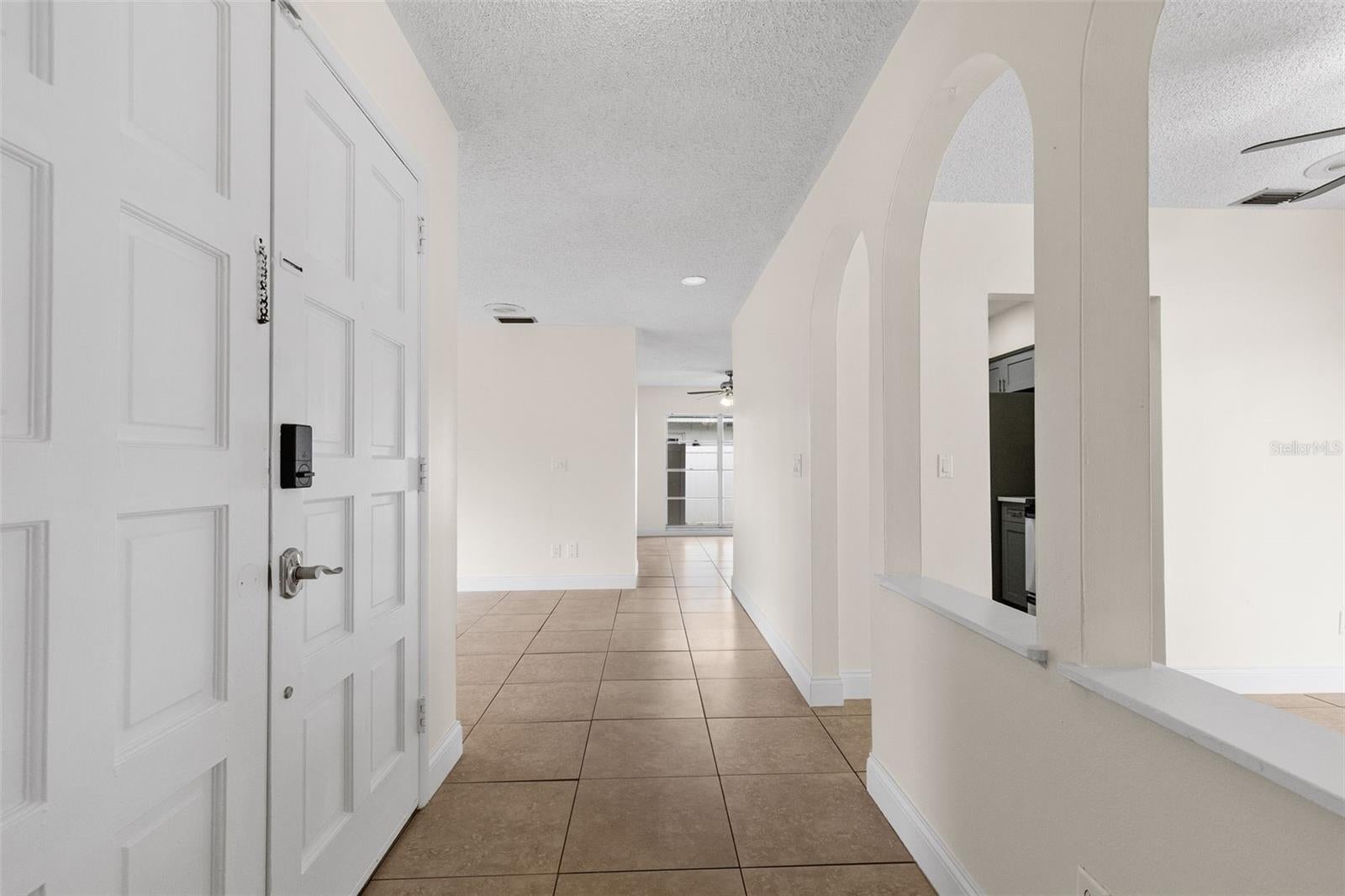 7516 Armand Cir, Tampa, FL 33634 photo
