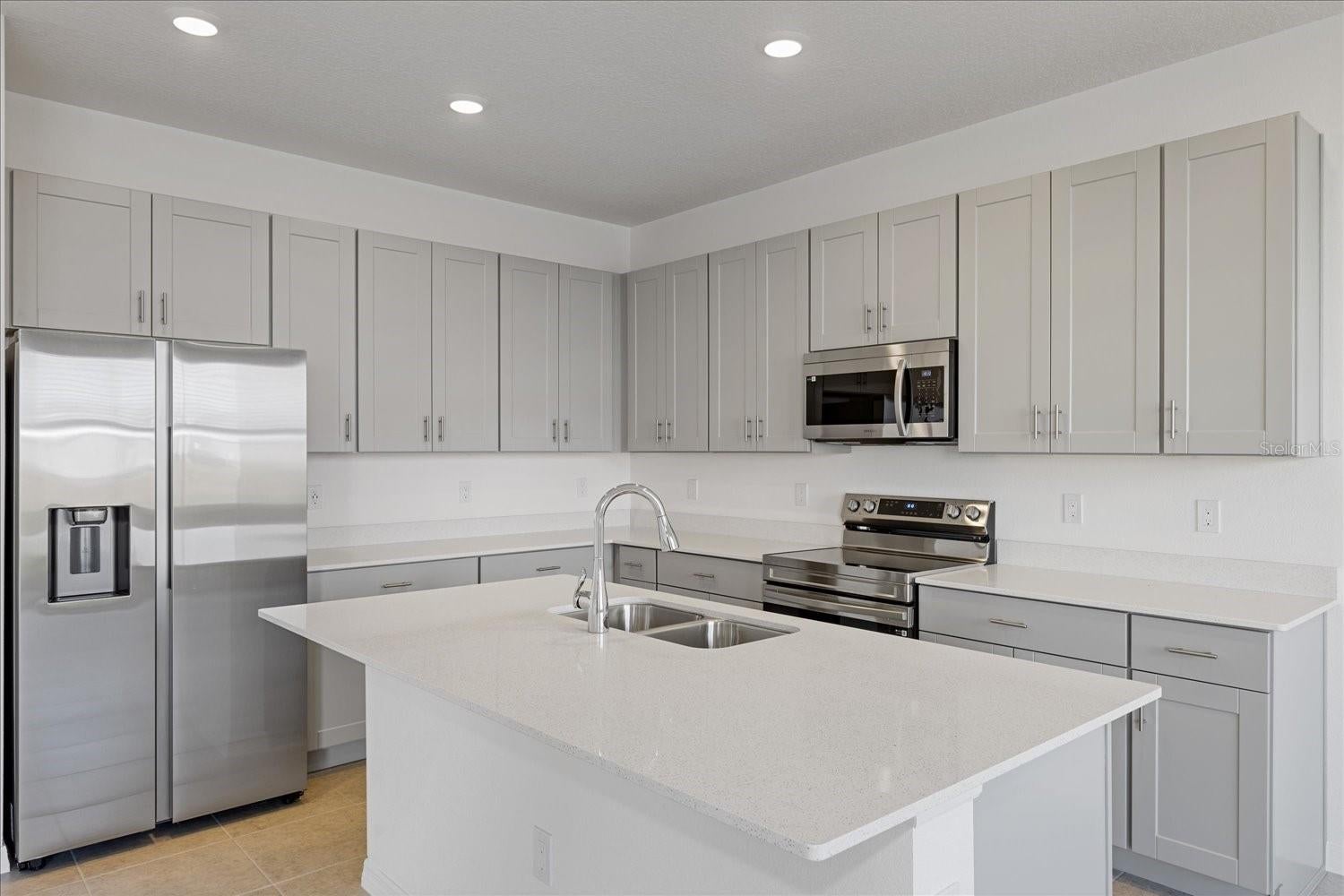 218 Tarpon Bay Blvd, Haines City, FL 33844 photo
