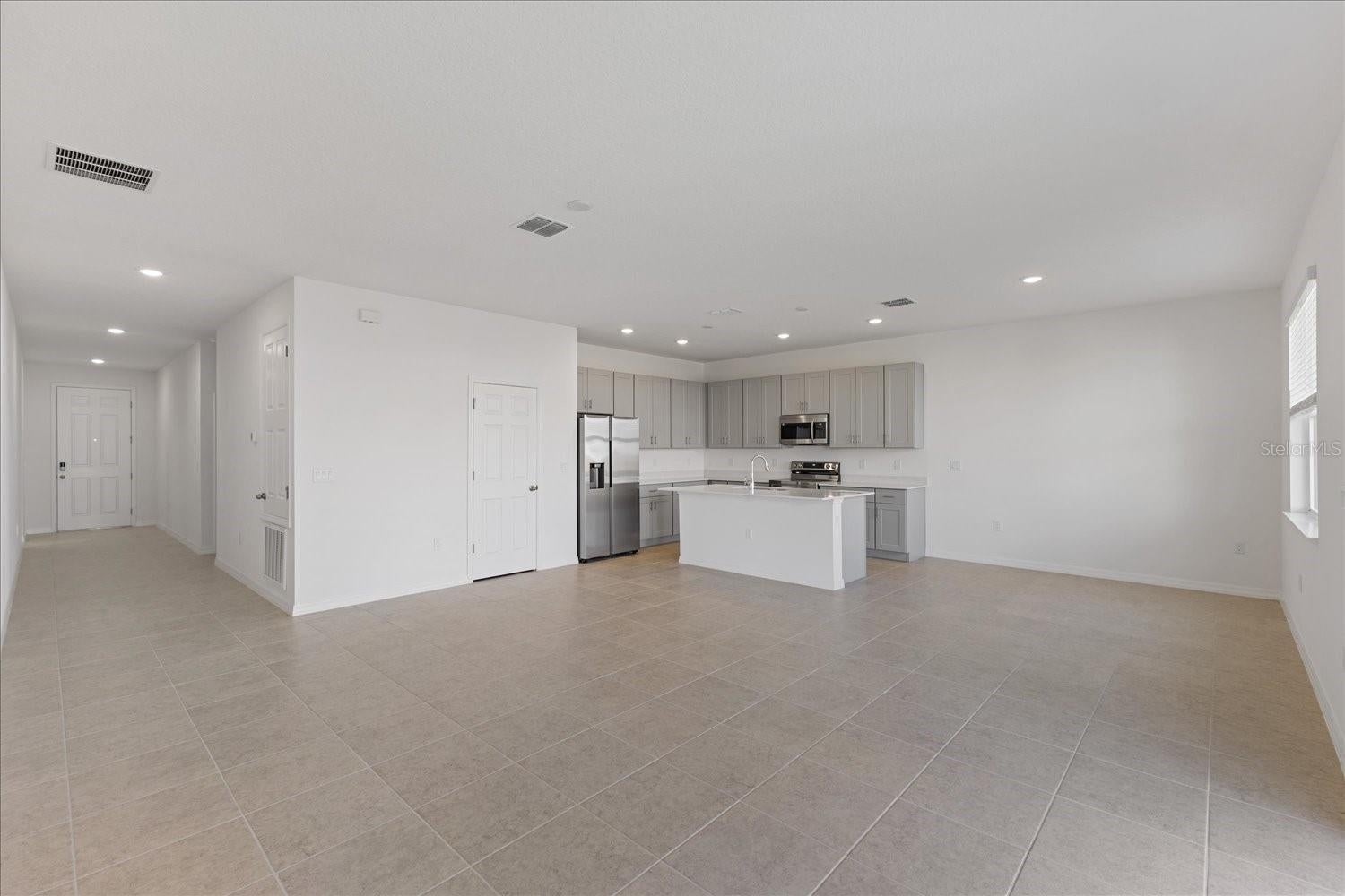 218 Tarpon Bay Blvd, Haines City, FL 33844 photo
