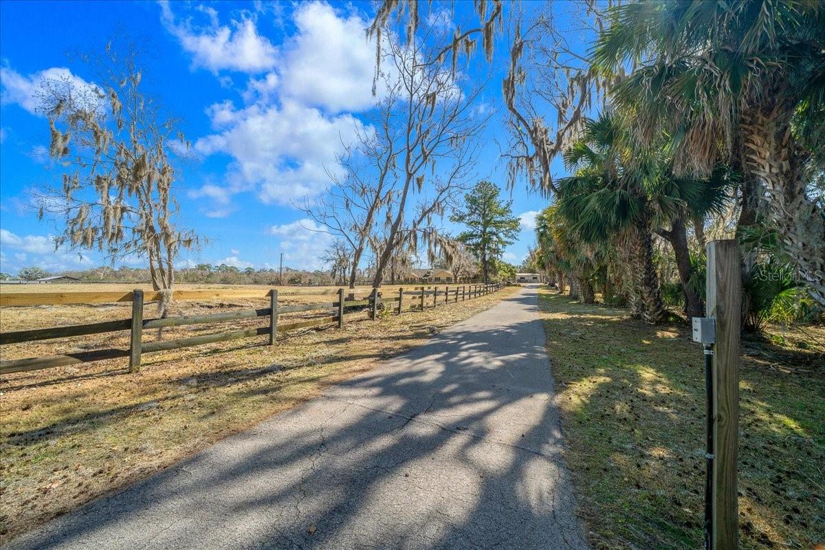 750 SW 91 Pl, Ocala, FL 34476 photo