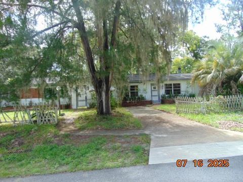 Single Family Residence in GAINESVILLE FL 647 NE 23 STREET.jpg