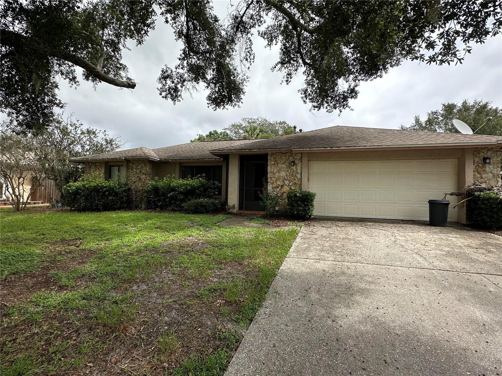 4737 Dunbarton Dr, Orlando, FL 32817 photo