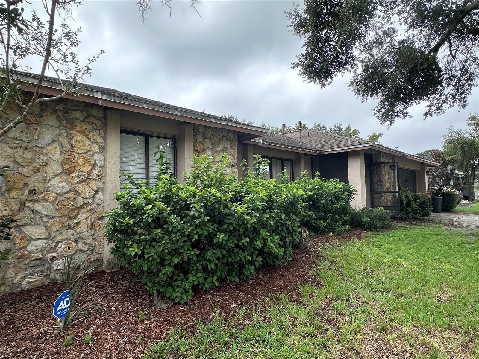 4737 Dunbarton Dr, Orlando, FL 32817 photo