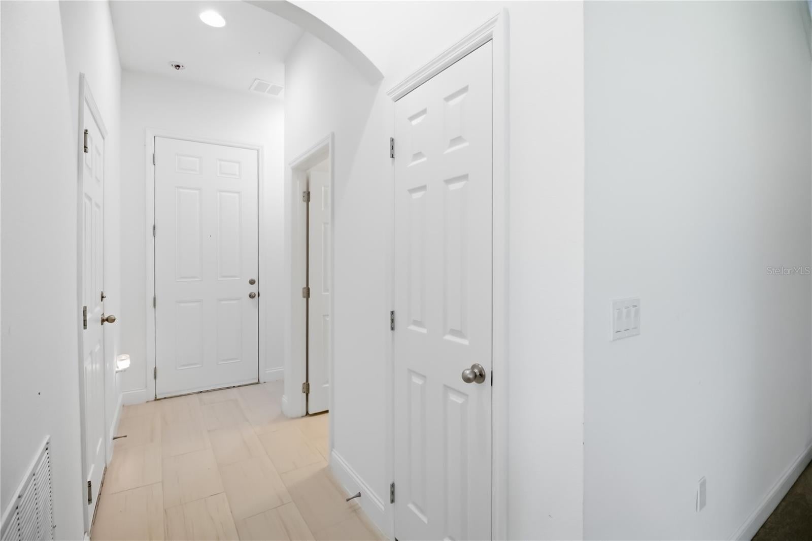 827 Dennis Ave, Orlando, FL 32807 photo