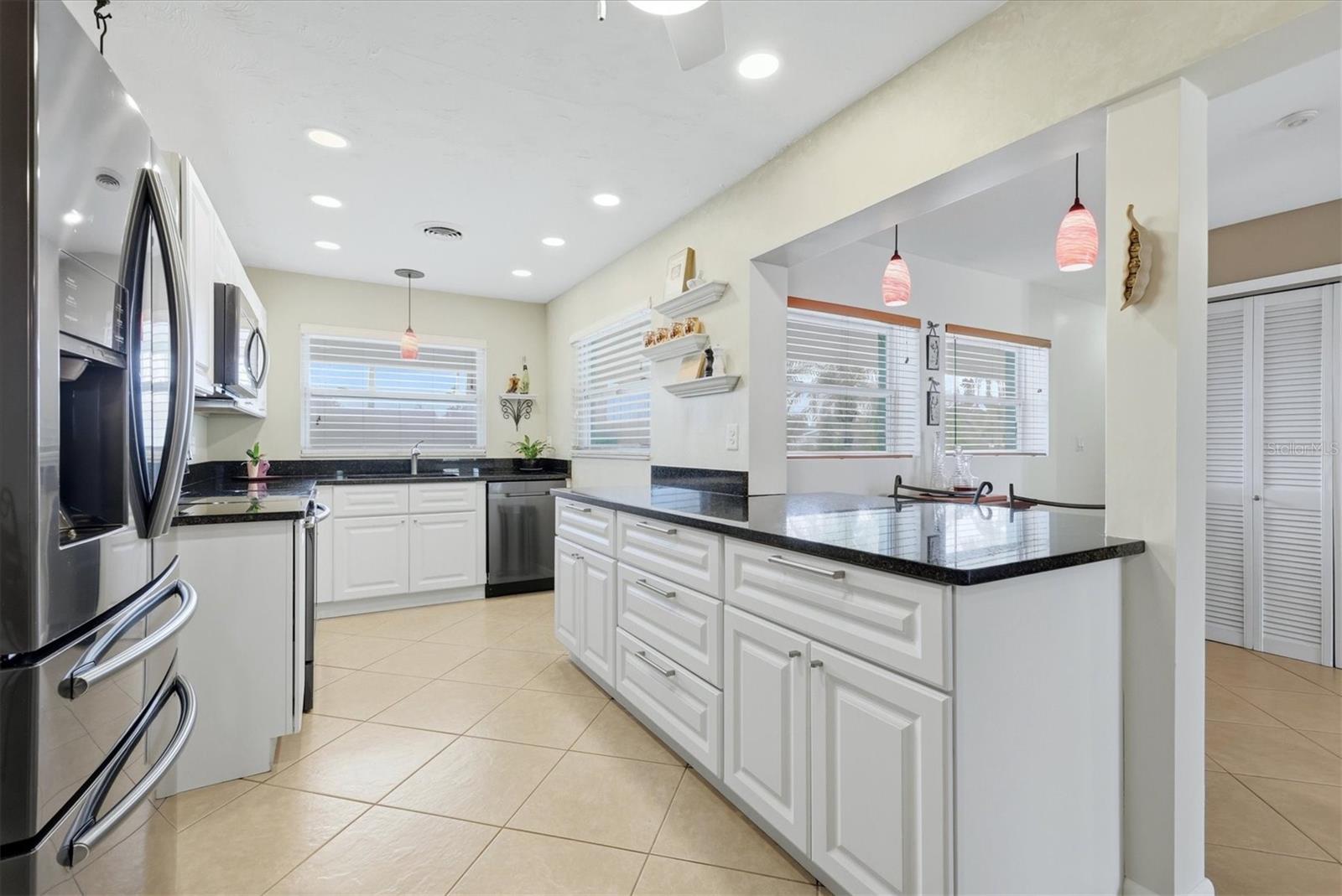 3612 S Lockwood Ridge Rd, Sarasota, FL 34239 photo