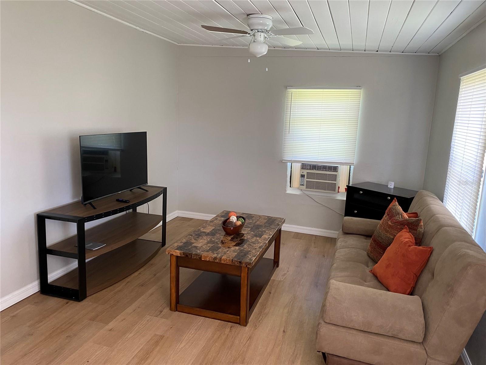 16025 Wallace St, Umatilla, FL 32784 photo