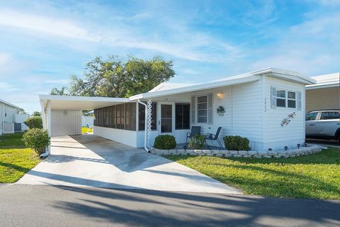 Mobile Home in SARASOTA FL 2042 DETROITER STREET.jpg